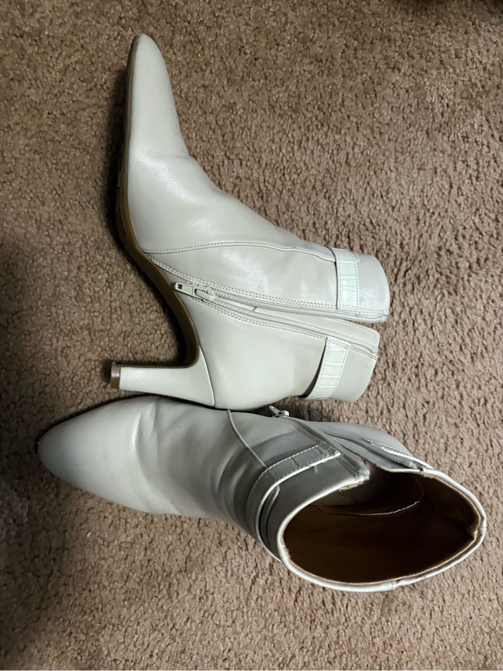 Life Stride White Pointed Toe Ankle Booties